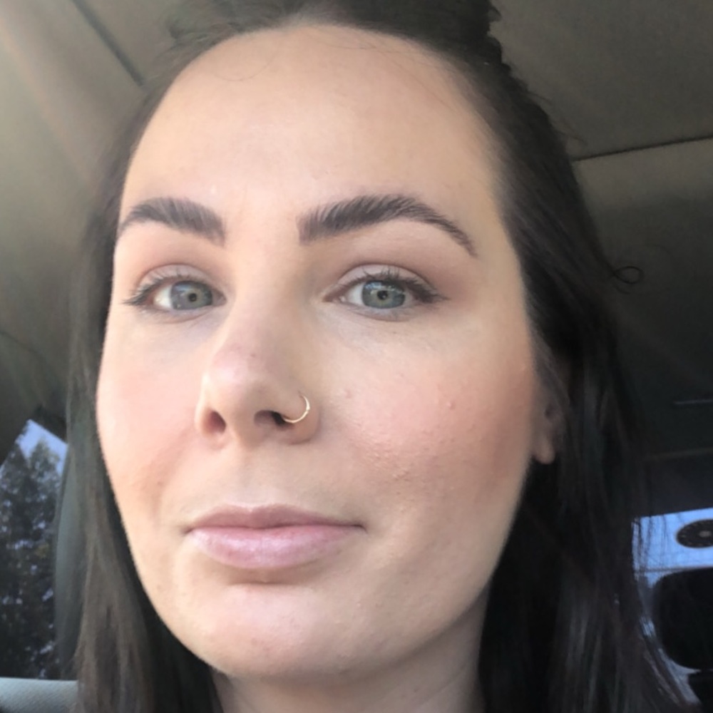 Meet your Posher, Raquel